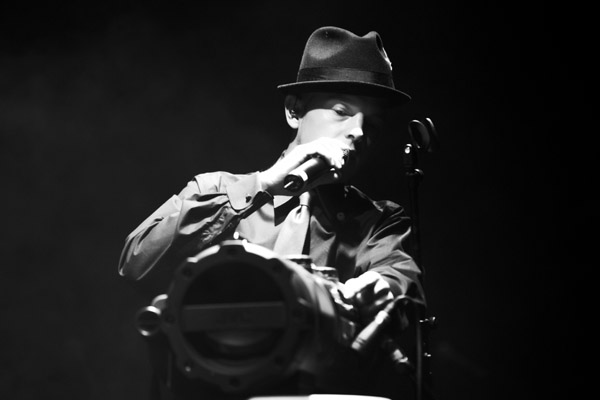 Jan Delay – "Neuer Sound, neue Musik, neue Klamotten ..." – 