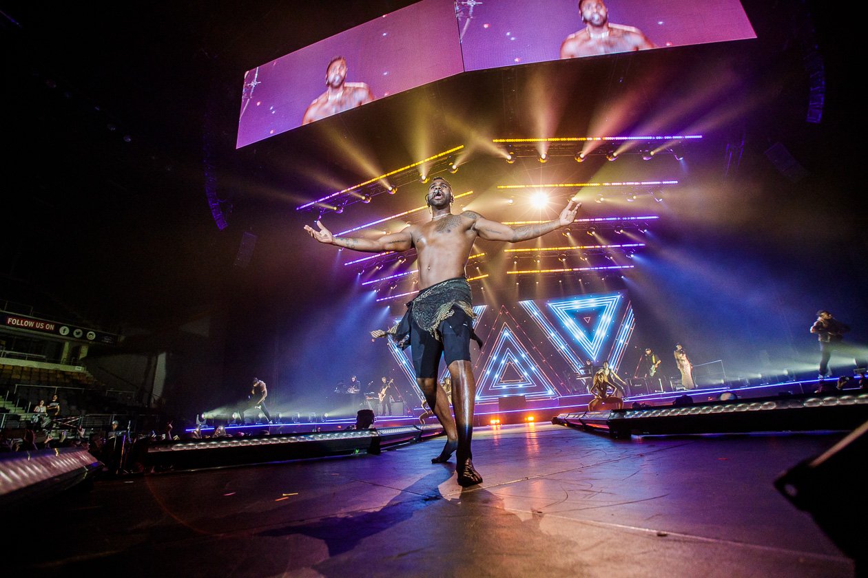 Weit über 10.000 Fans feierten den Amerikaner auf Welttour. – Jason Derulo.