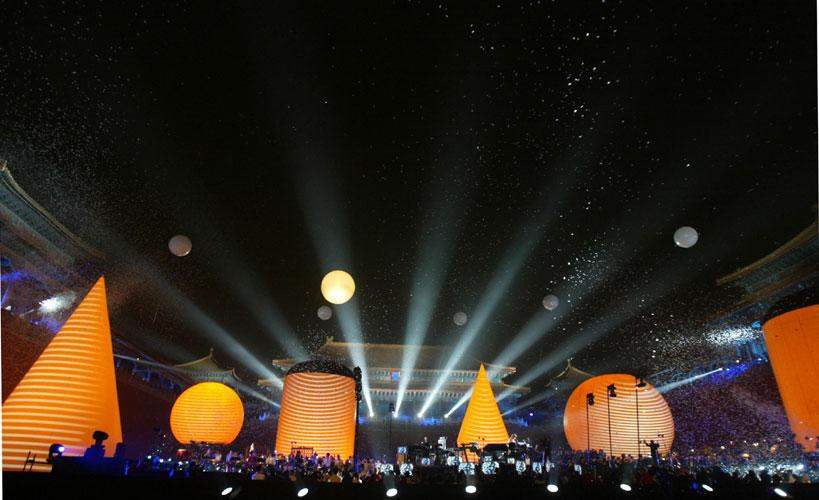 Jean Michel Jarre – Impressionen der unglaublichen Show des Franzosen im Reich der Mitte. – 