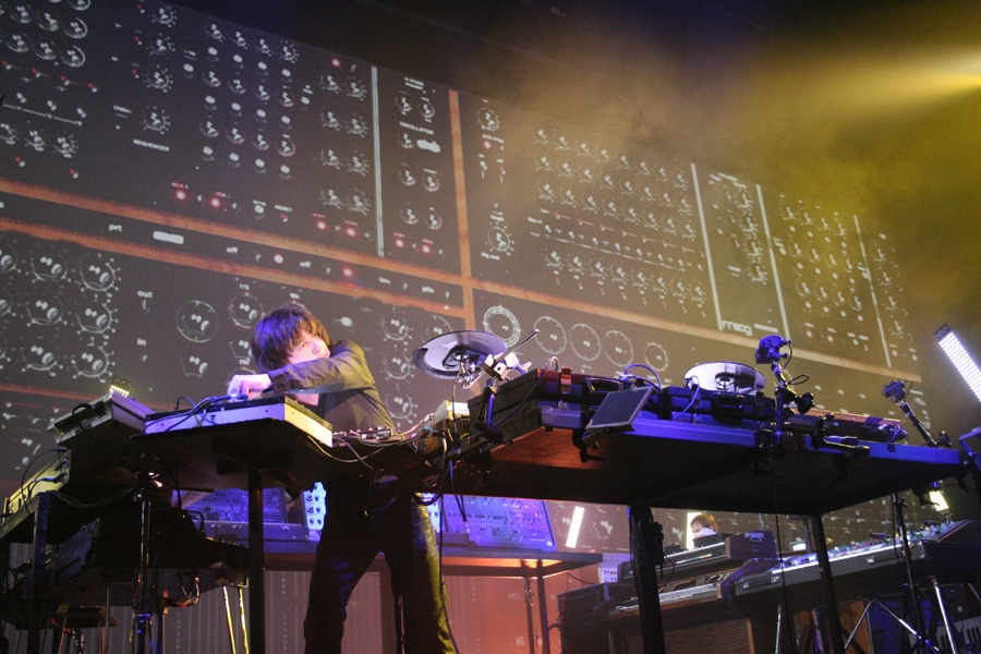 Jean Michel Jarre – Jarre auf Welt-Tournee; seiner ersten! – 