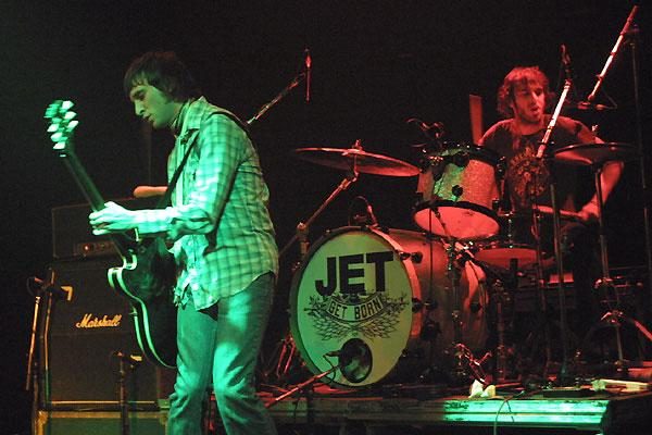 Jet – 