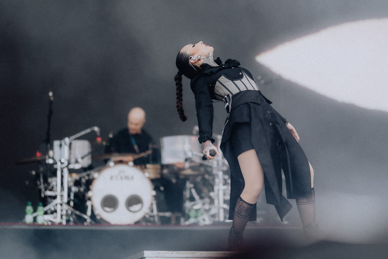 Die ukrainische Band gehört auf die Hauptbühne. – Jinjer.