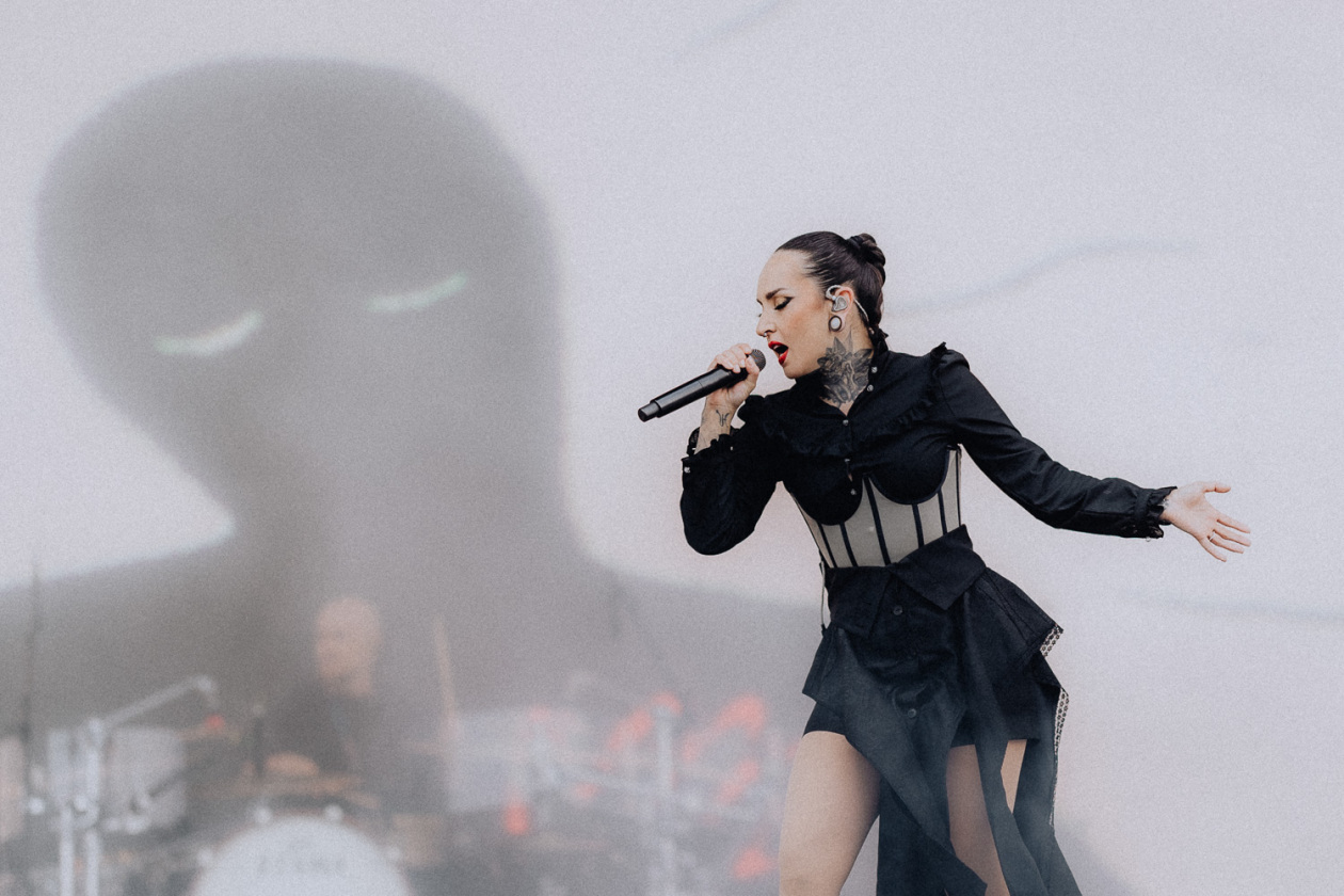 Die ukrainische Band gehört auf die Hauptbühne. – Jinjer.