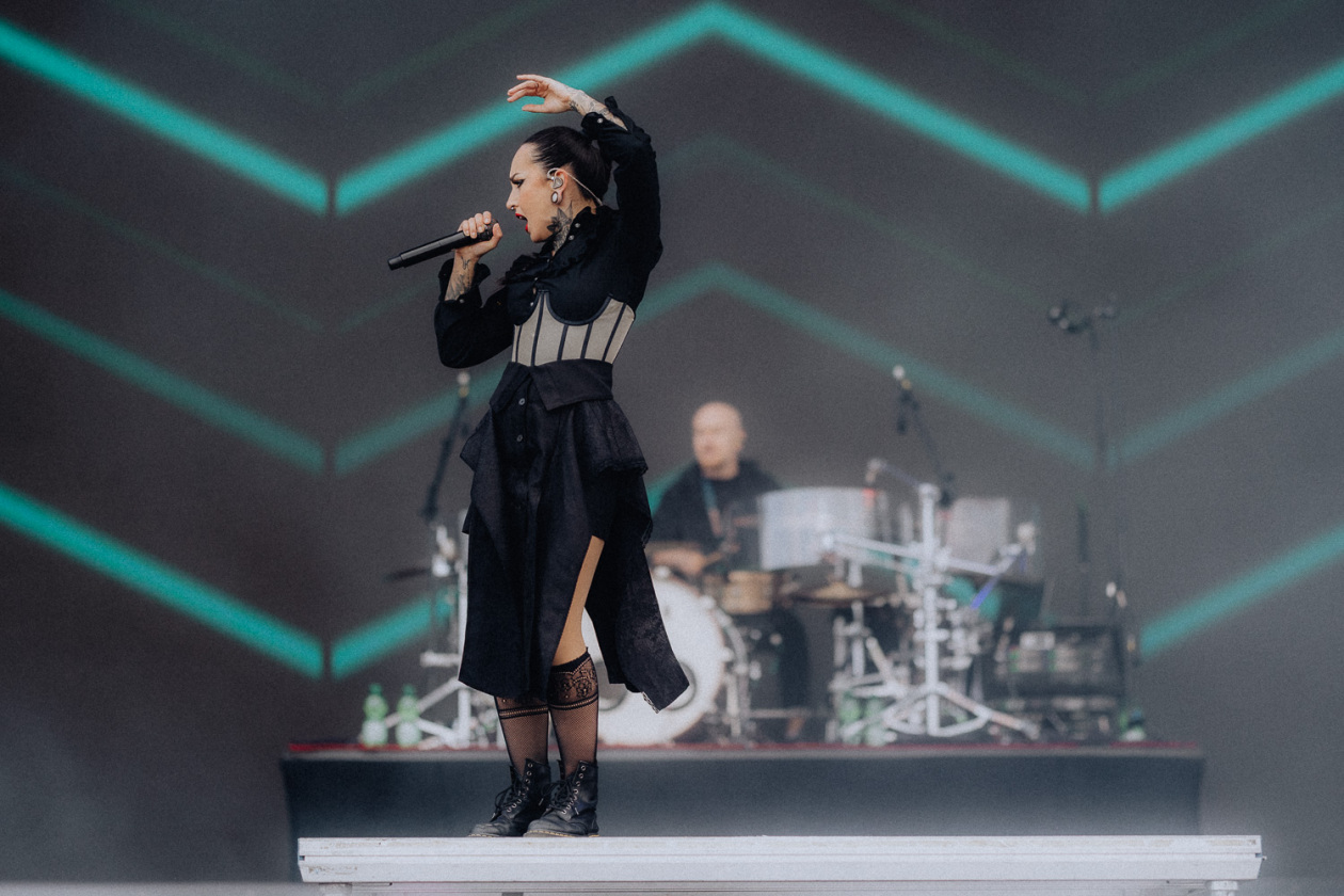 Die ukrainische Band gehört auf die Hauptbühne. – Jinjer.