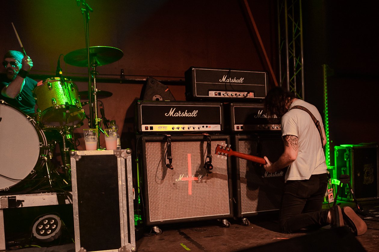 Back on track - und wie: der Ex-Kyuss-Fronter mit neuer Band und aktuellem Album. – John Garcia.