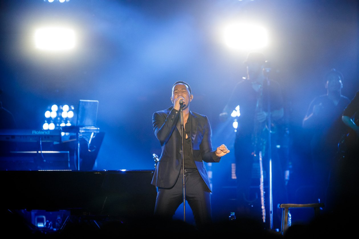 Der US-Pianist und -Sänger am Rhein. – John Legend.