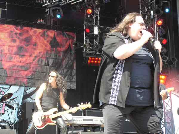 Jon Oliva's Pain – Der Mountian King in der Schwäbischen Alb. – 