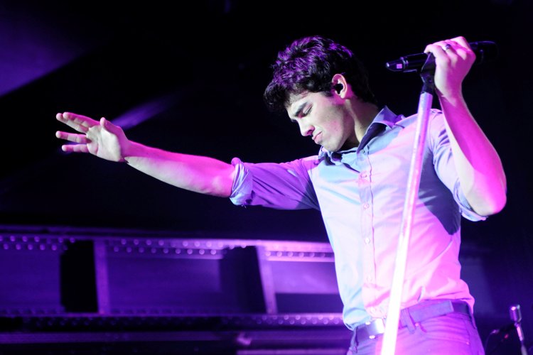 Jonas Brothers – Jonas Brothers.
