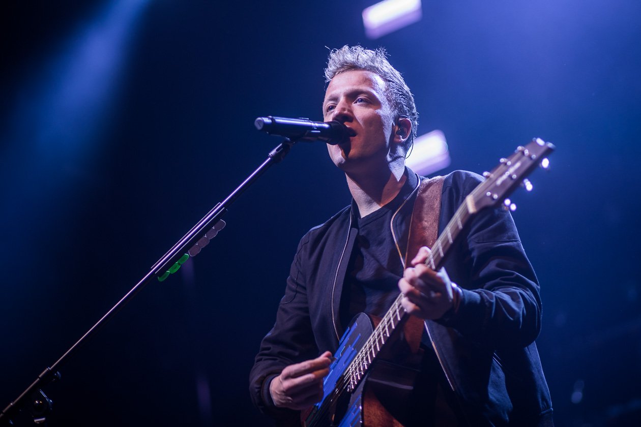 Mit neuem Songmaterial back on stage. – Joris.