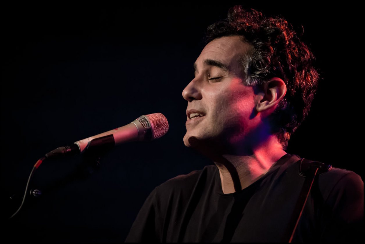 Unterwegs mit Kumpel William Fitzsimmons. – Joshua Radin.