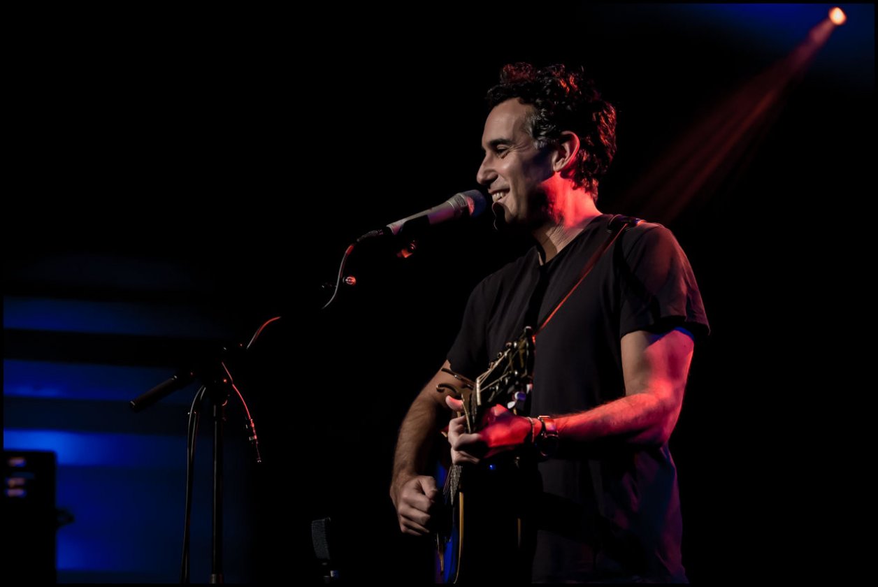 Unterwegs mit Kumpel William Fitzsimmons. – Joshua Radin.