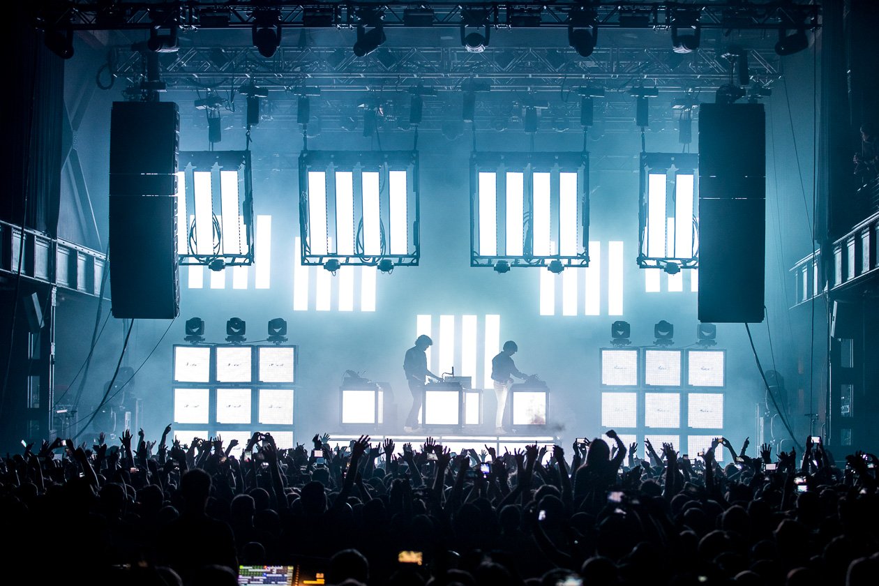 Justice – Abwechslungsreiches Set im Palladium.