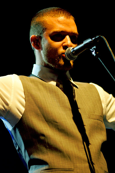 Justin Timberlake – Zwei Monate bevor das neue Album erscheint, besuchte Justin die Rheinmetropole. 2000 Fans feierten ihn. – 