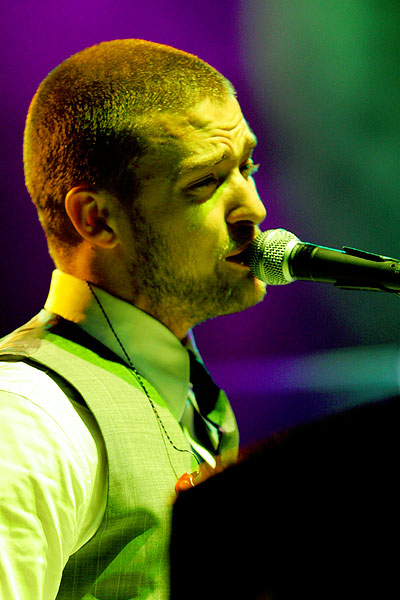 Justin Timberlake – Zwei Monate bevor das neue Album erscheint, besuchte Justin die Rheinmetropole. 2000 Fans feierten ihn. – 