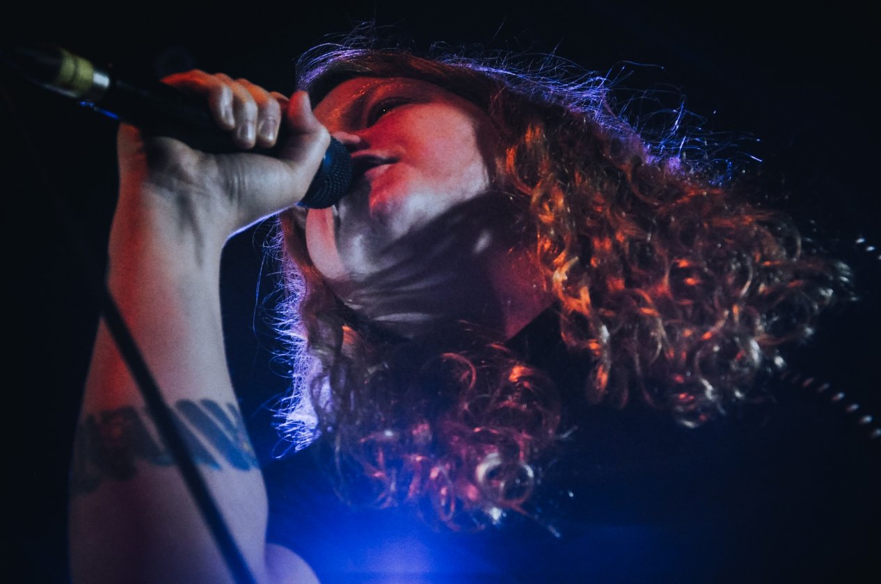 Kate Tempest – Erzählt uns von Traps und Lessons: ein politischer Abend in Köln. – Tempest.