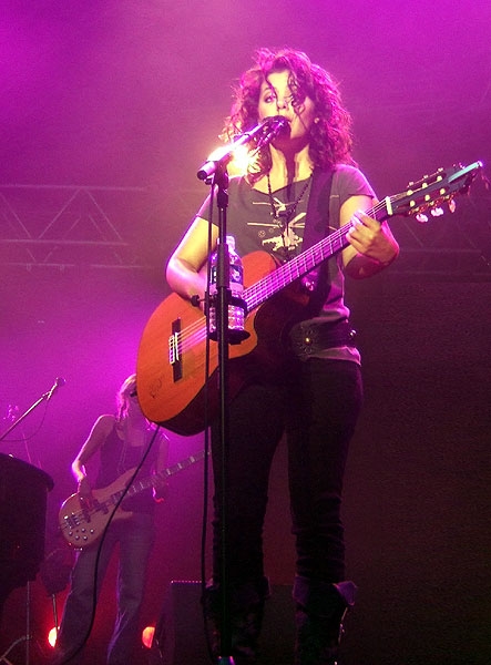 Katie Melua – Die introvertierte Schönheit vertraut auf ihre Stimmgewalt. – 