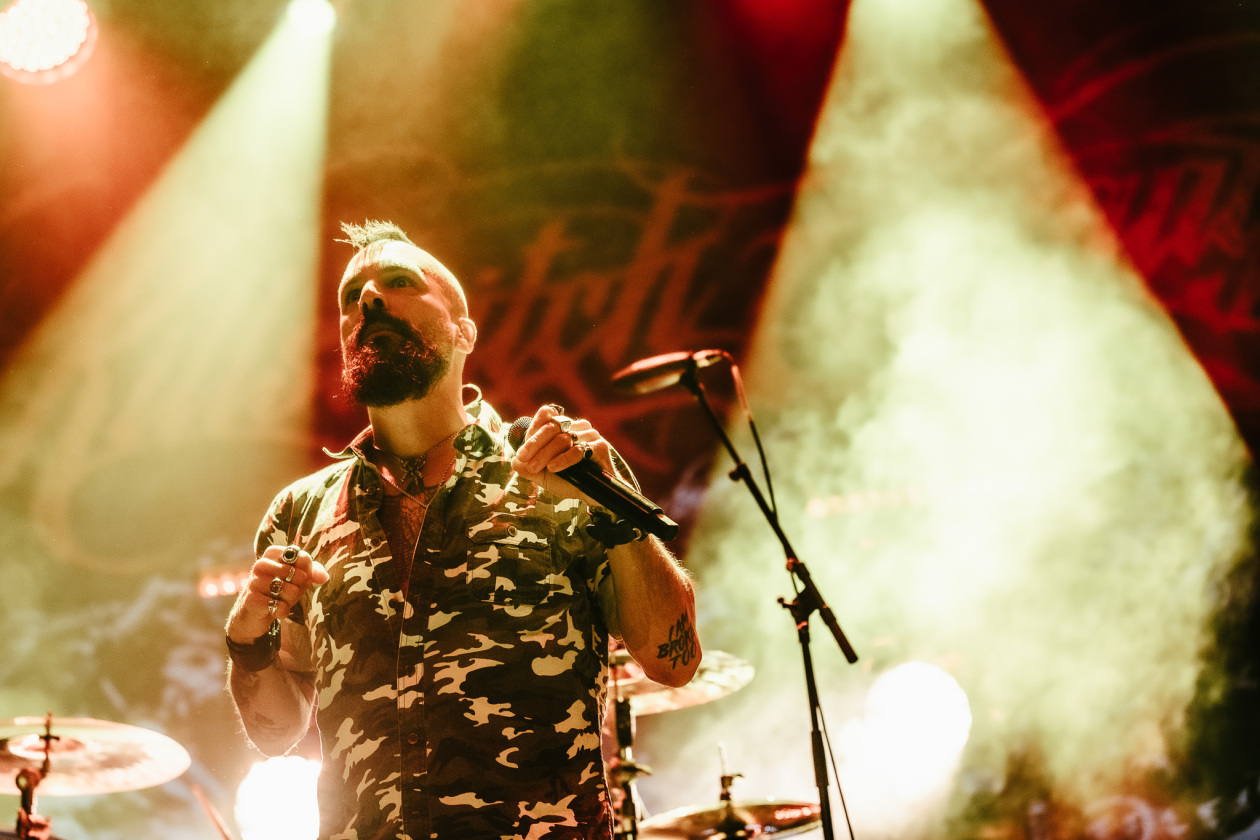 Killswitch Engage – Metalcore-Madness aus sen Staaten: Die Halle bebt. – Jesse Leach.