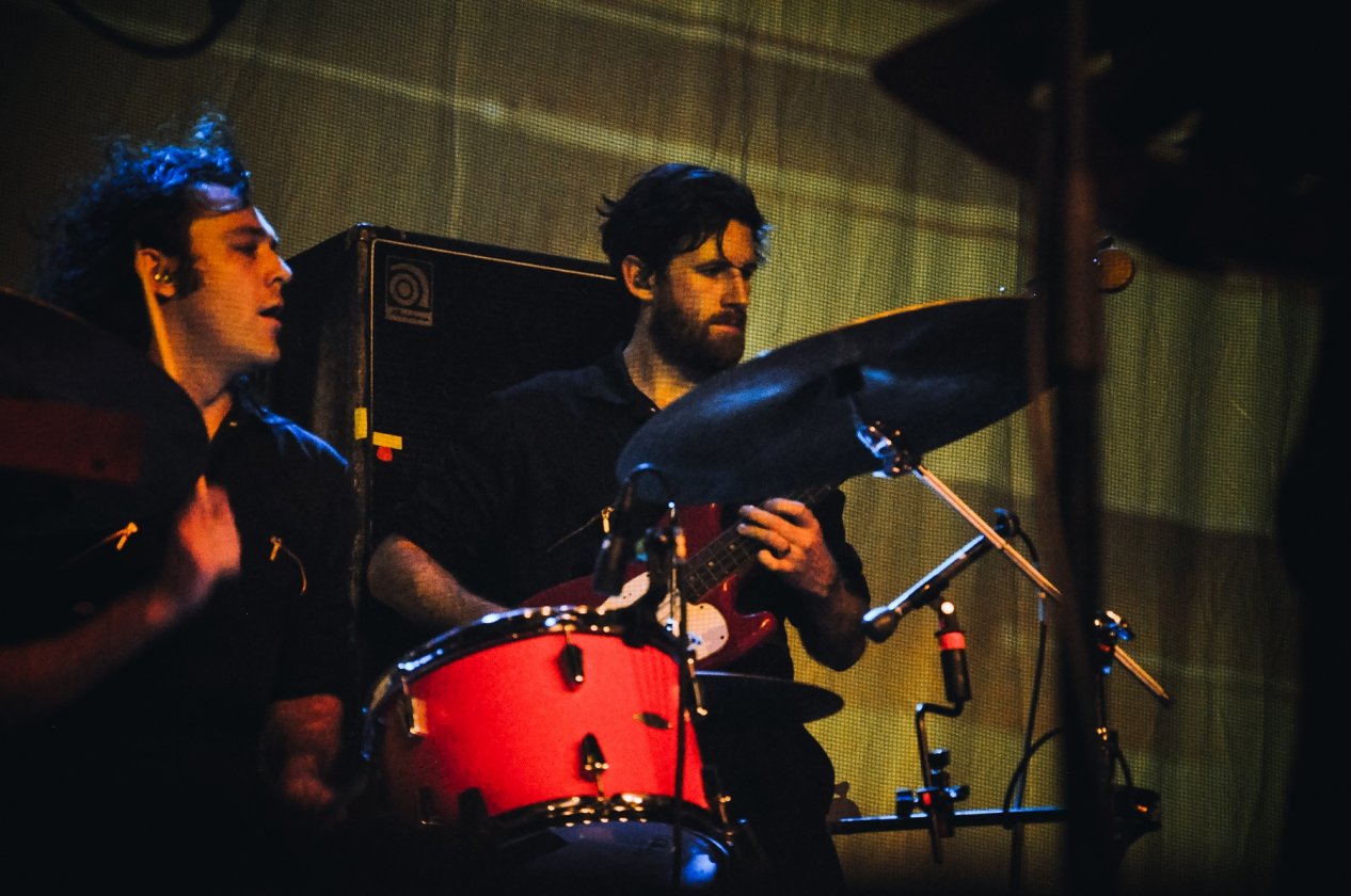 King Gizzard & The Lizard Wizard – Der König in Köln: live und zum Anfassen. – Michael Cavanagh und Lucas Skinner.