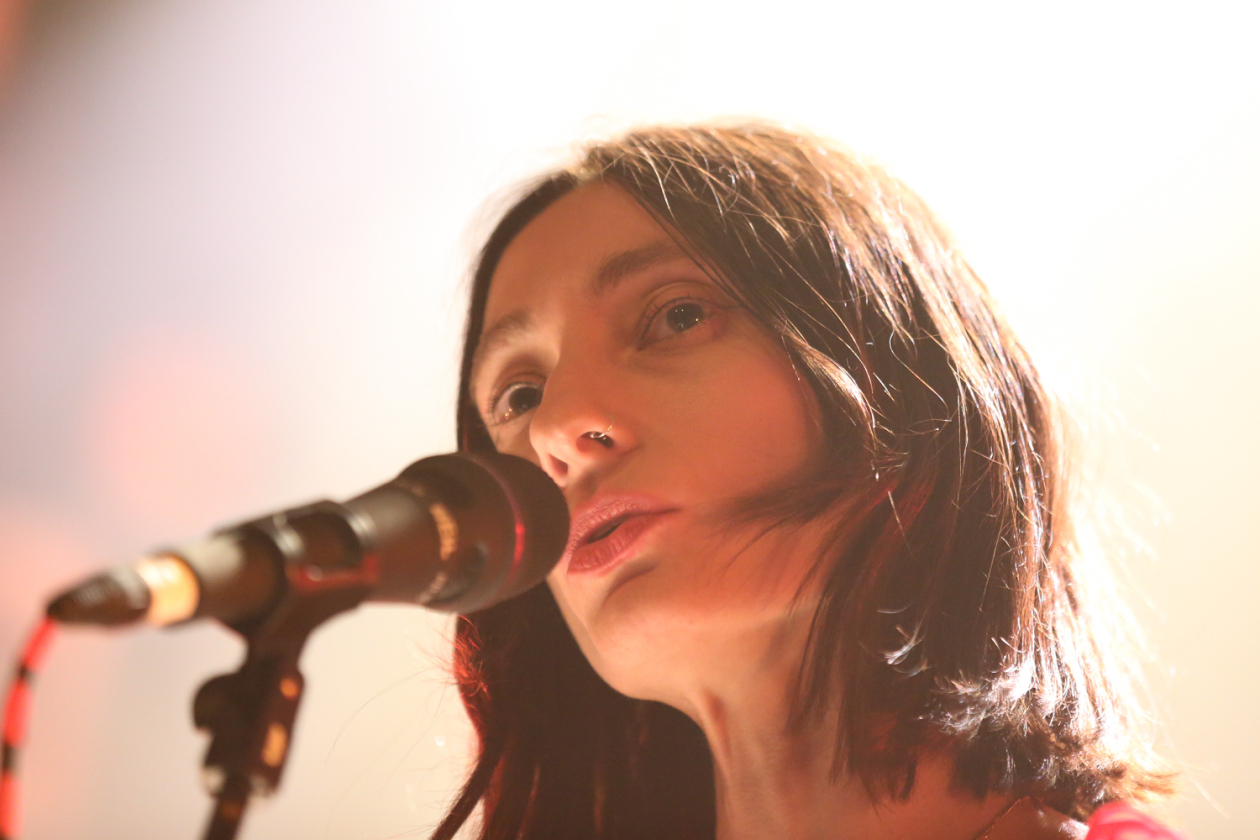 King Hannah – Straight from Liverpool: Indierock in wunderbar. – Hannah Merrick.