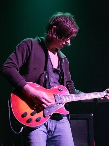 Kings Of Leon – Schnippschnapp, Bart ab! Zumindest teilweise ... – 