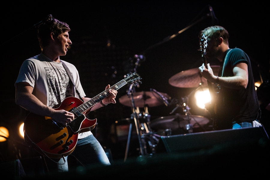 Headliner am Sonntag: Die Gebrüder Followill plus Cousin. – Kings Of Leon.