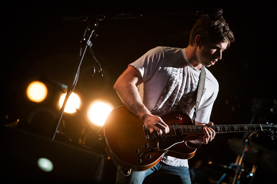 Headliner am Sonntag: Die Gebrüder Followill plus Cousin. – Kings Of Leon.