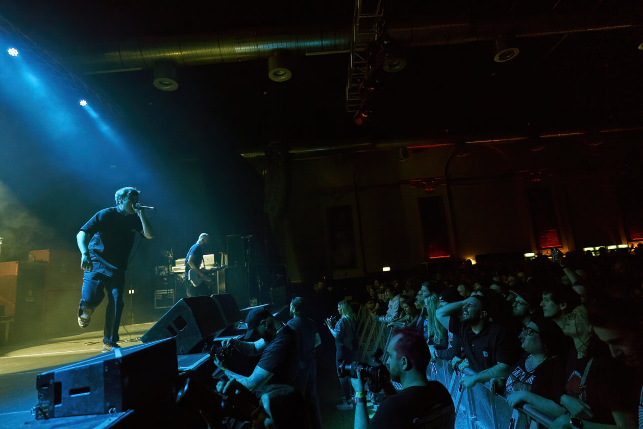 Das Hardcore-Phänomen um Sänger Bryan Garris aus Kentucky on stage. – Knocked Loose.