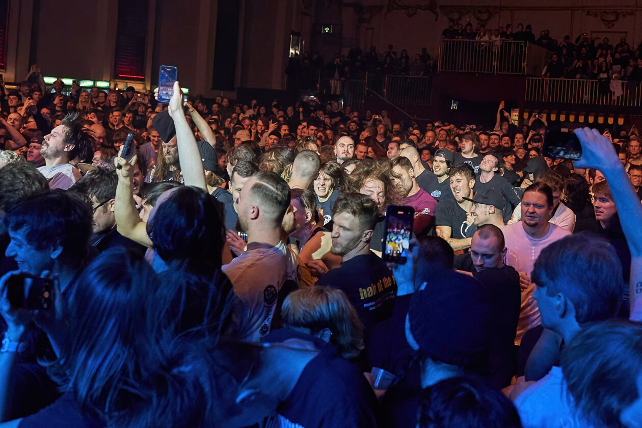 Das Hardcore-Phänomen um Sänger Bryan Garris aus Kentucky on stage. – Knocked Loose.
