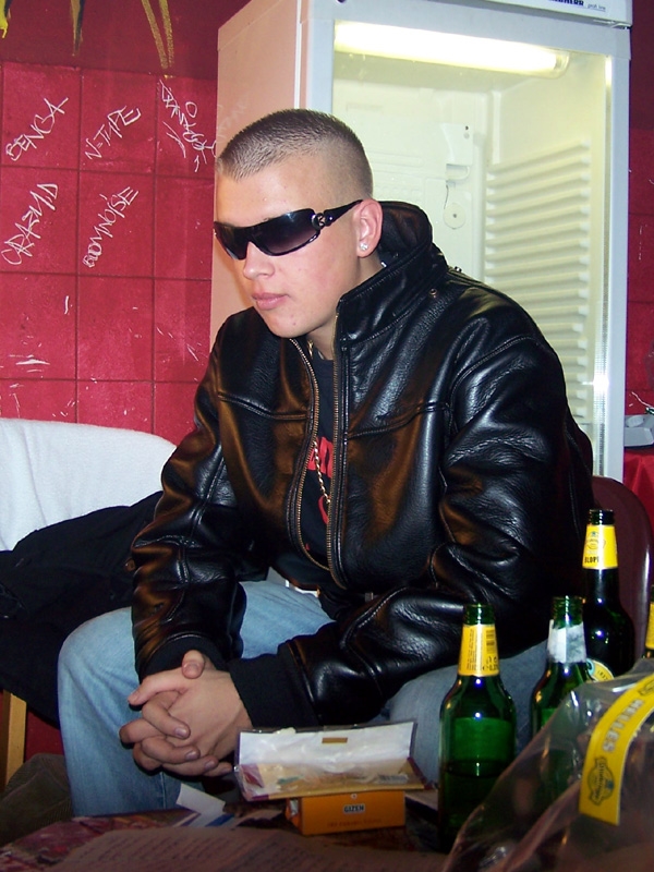 Kollegah auf der Bühne und backstage. – 