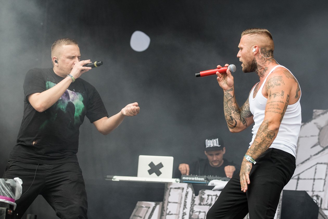 Mit anderen deutschen Hip Hop-größen live in Scheeßel. – Kontra K.