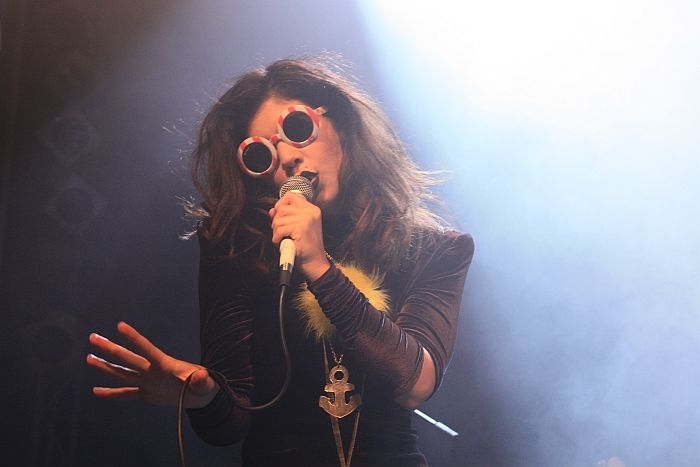 Reeperbahn Festival – Mit Elton John-Gedächtnisbrille: Marina And The Diamonds.