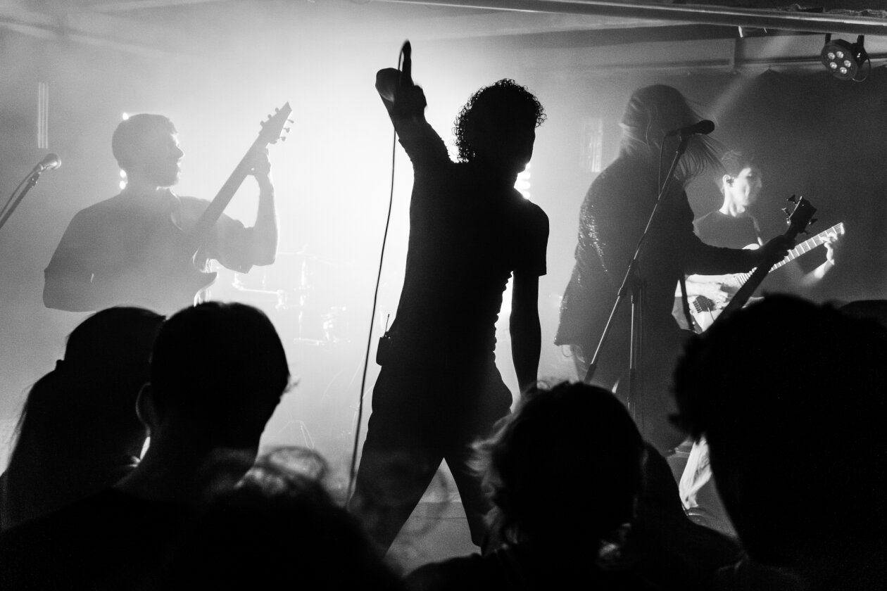 Aufewigwinter Nacht Vol. 1 - das Releasekonzert zu "Gott Segne, Gott Bewahre". – Kora Winter.
