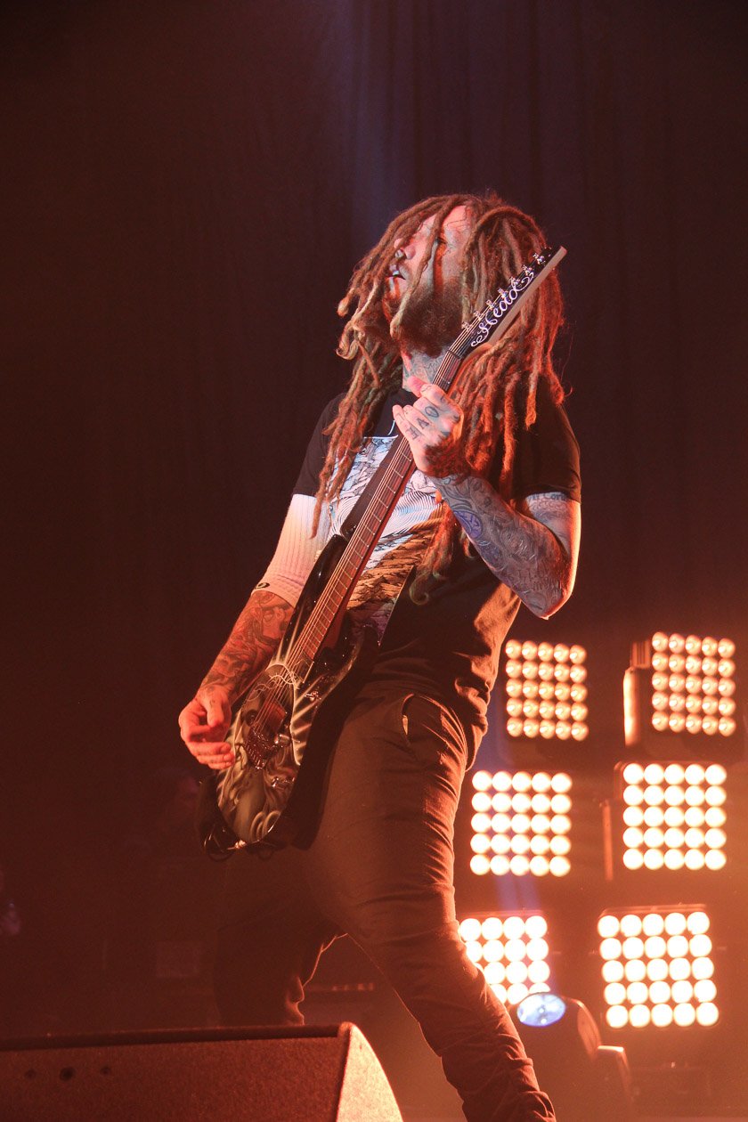Korn – Jonathan Davis und Co. hatten in der Hauptstadt Heaven Shall Burn im Gepäck. – Brian.
