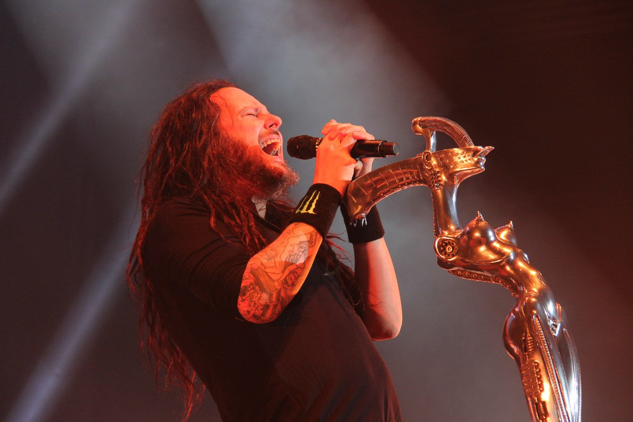 Korn – Jonathan Davis und Co. hatten in der Hauptstadt Heaven Shall Burn im Gepäck. – Jonathan.