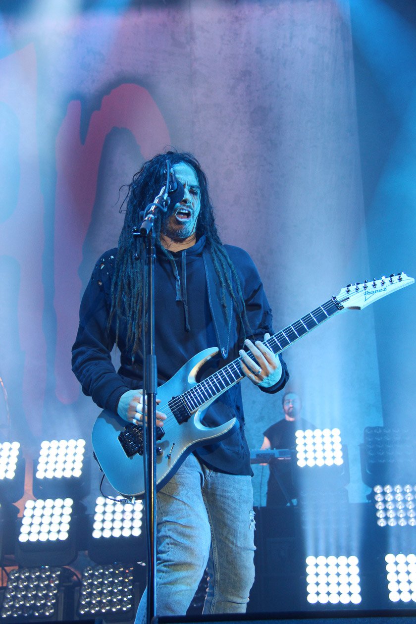 Korn – Jonathan Davis und Co. hatten in der Hauptstadt Heaven Shall Burn im Gepäck. – Munky.