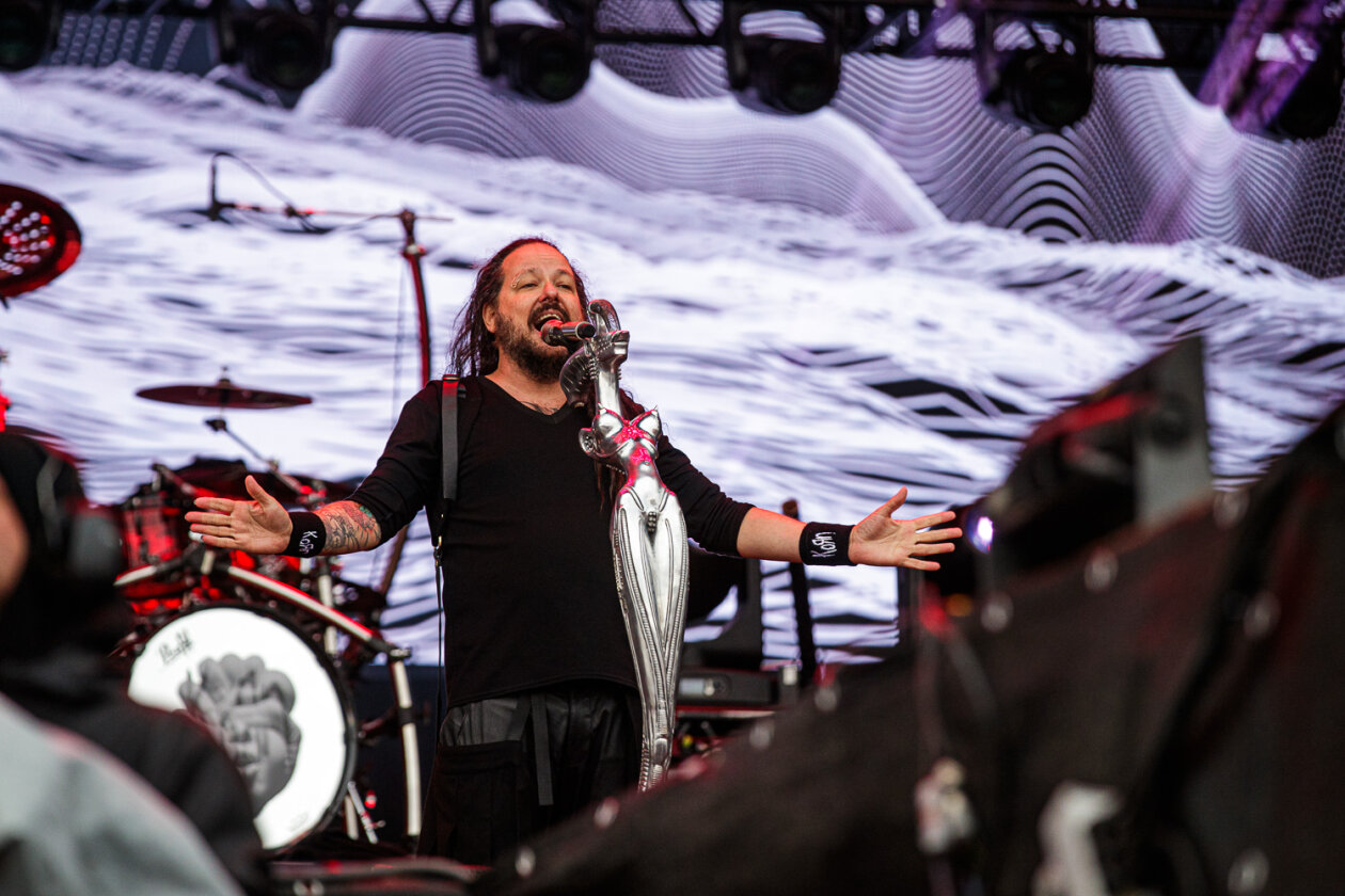 Jonathan Davis und Co als Co-Headliner am dritten Festivaltag. – Korn.