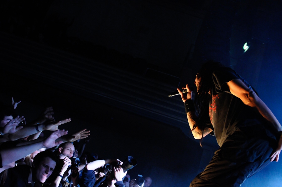 Korn – Jonathan Davis und Band hatten den Draht zum Publikum. – Draht zum Zürcher Publikum.