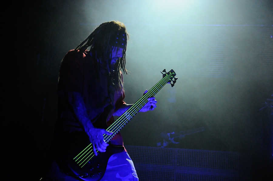 Korn – Jonathan Davis und Band hatten den Draht zum Publikum. – Fieldy.
