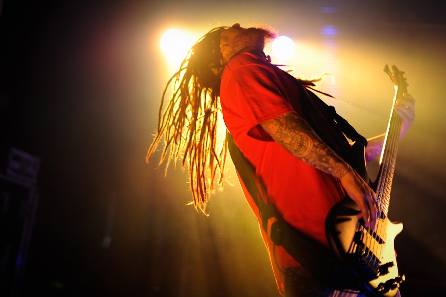 Korn – Jonathan Davis und Band hatten den Draht zum Publikum. – Der Tieftöner.