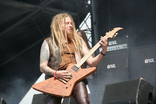 Korpiklaani – Wald- und Wiesen Metal auf der Festival Bühne. – 