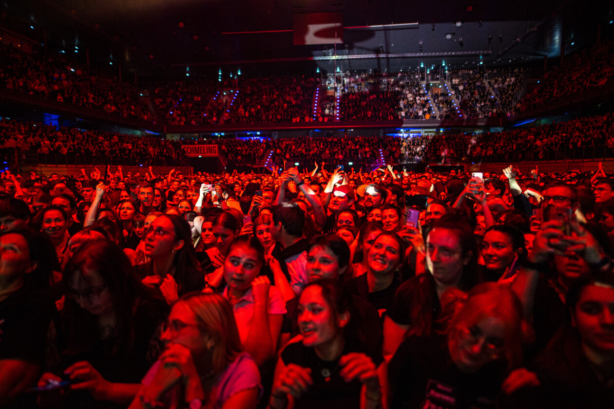 Kraftklub – Euphorie pur: Mit dem aktuellen Album "Kargo" live on stage. – Berliner Fans.