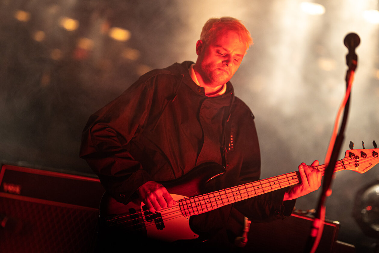 Kraftklub – Euphorie pur: Mit dem aktuellen Album "Kargo" live on stage. – Till Brummer.