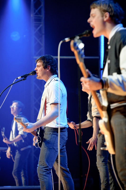 Kraftklub – Die Partyindierocker in der Phönixhalle - und das TV war auch dabei. – Micattacke.