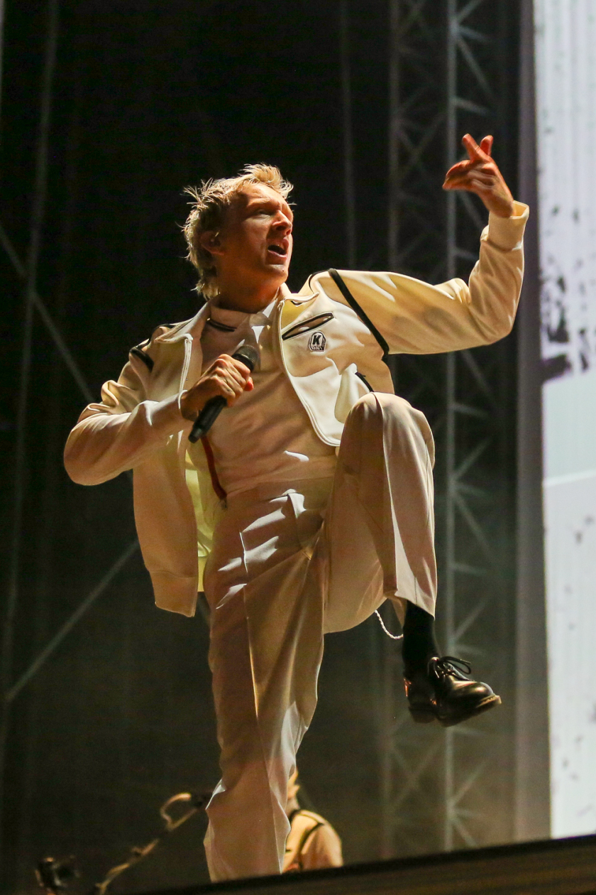 Die Chemnitzer waren einer der Festivalacts, auf die alle gewartet hatten. – Kraftklub.