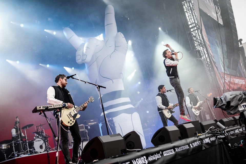 Beste Unterhaltung am Nachmittag. – Kraftklub beim Rock Am Ring 2013