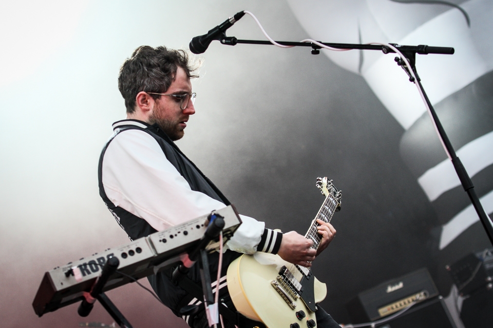 Beste Unterhaltung am Nachmittag. – Kraftklub beim Rock Am Ring 2013