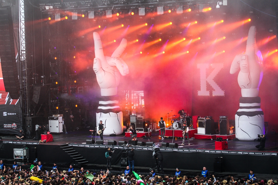 Beste Unterhaltung am Nachmittag. – Kraftklub beim Rock Am Ring 2013