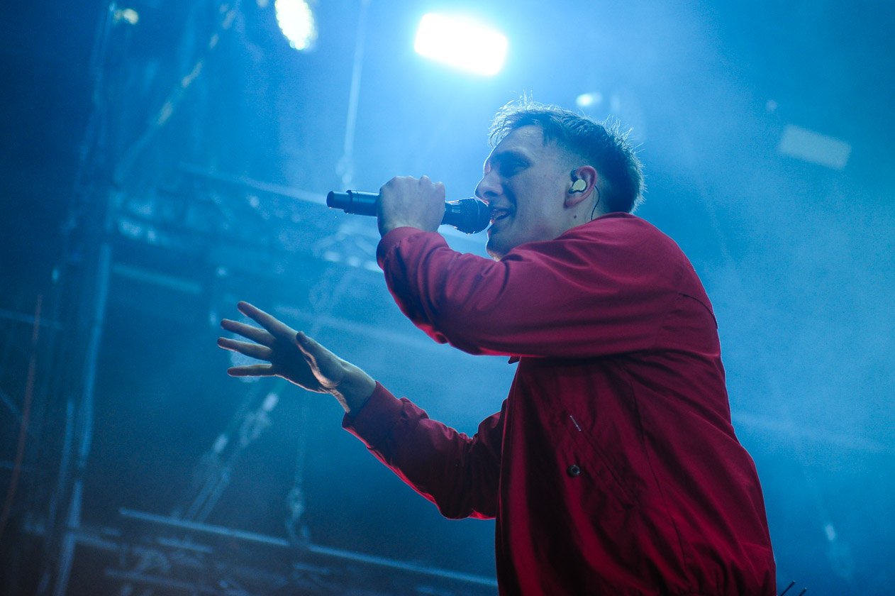 Kraftklub – Ein Rock-Fest bei strömendem Regen. – Felix.