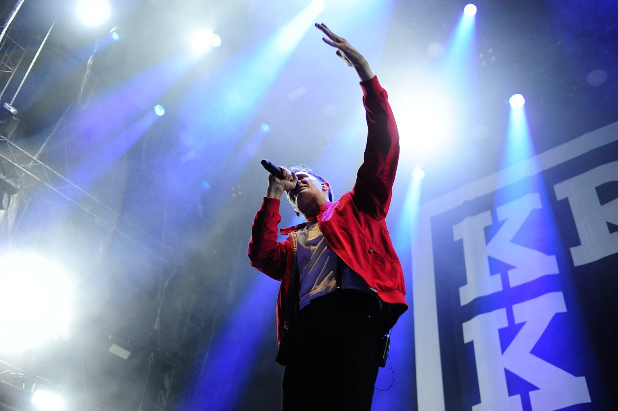 Kraftklub – Ein Rock-Fest bei strömendem Regen. – On stage.