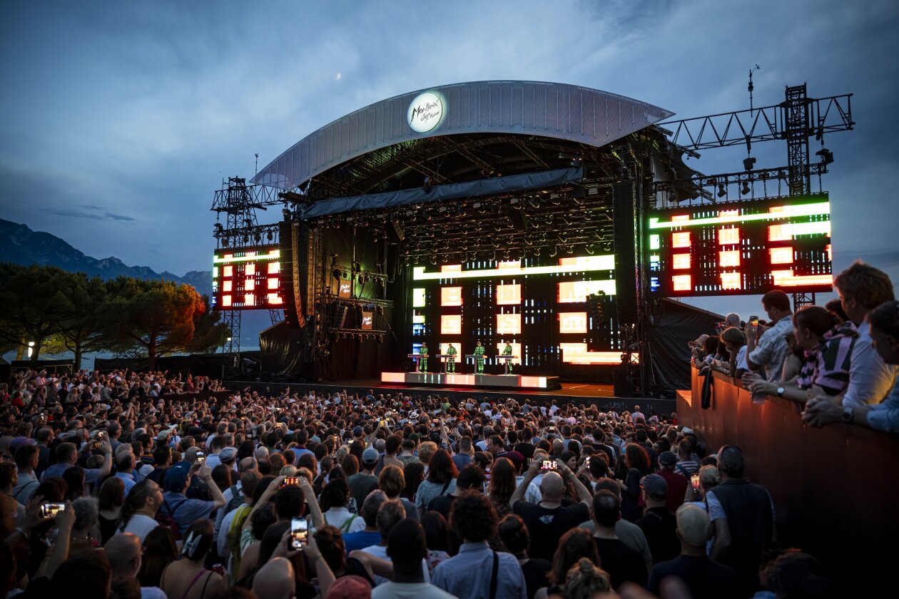 Was ein Abend: Kraftwerk und Roisin Murphy live am Genfer See. – Kraftwerk.